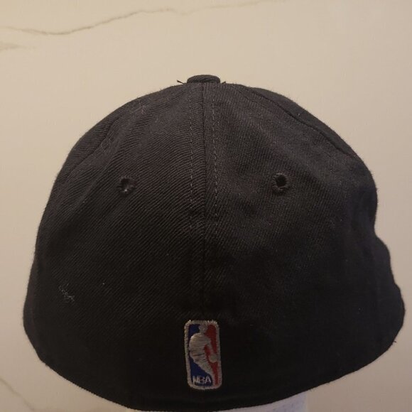 NBA Original 76er cap hat size 6 3/4 (53.9cm) black hat  with 76er logo embr - Picture 5 of 9